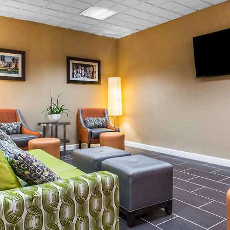 Quality Inn New Kensington Eksteriør bilde