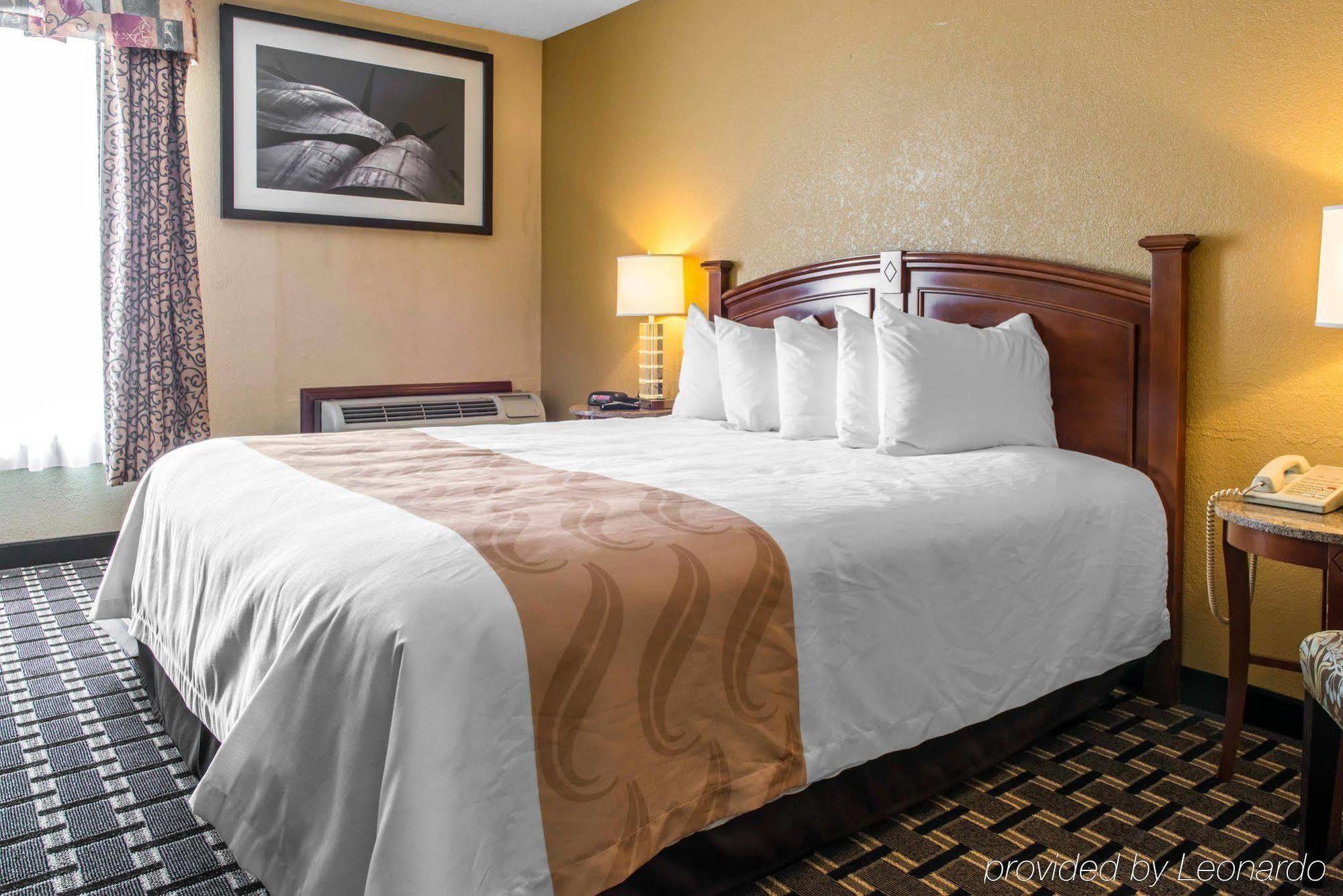 Quality Inn New Kensington Eksteriør bilde