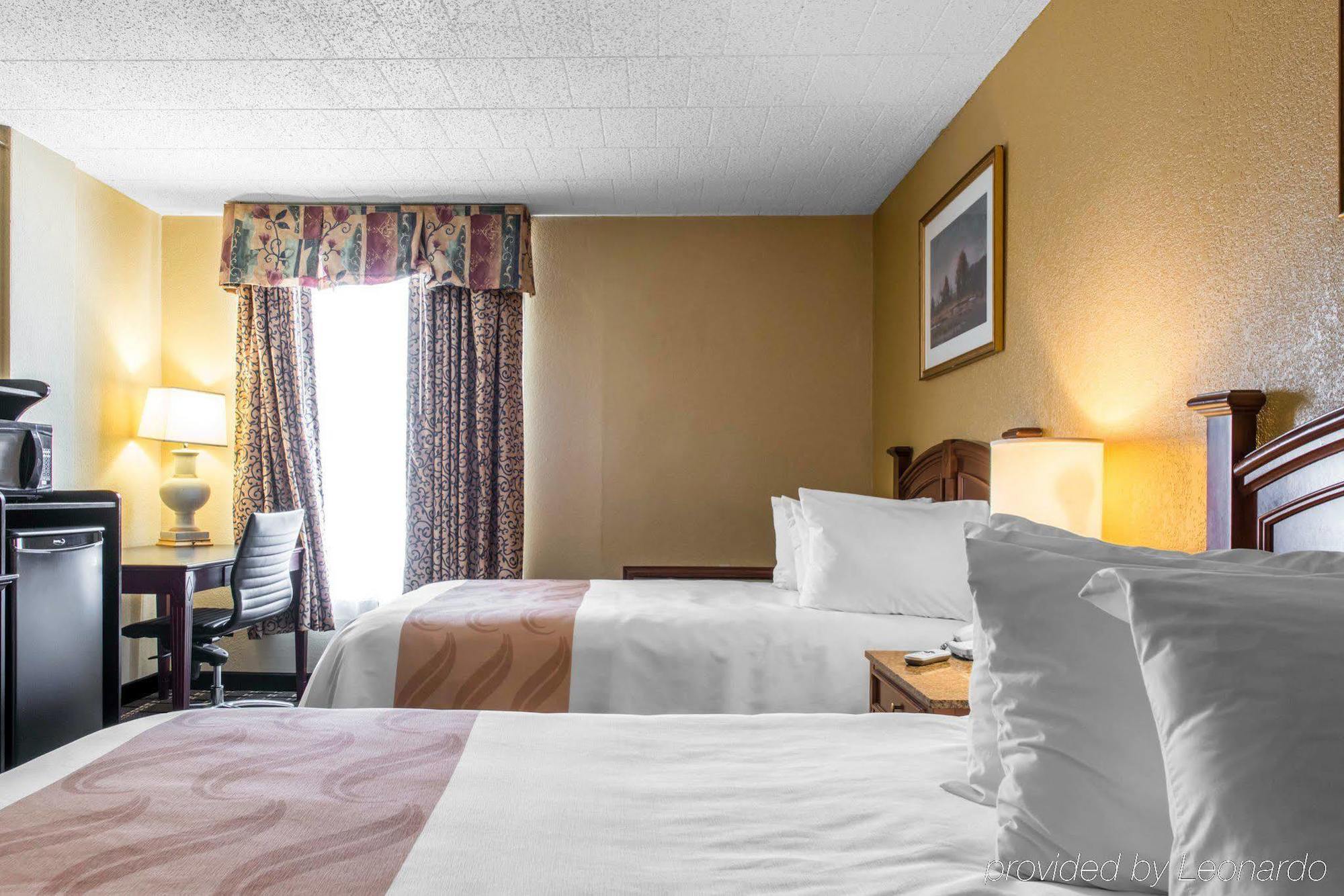 Quality Inn New Kensington Eksteriør bilde