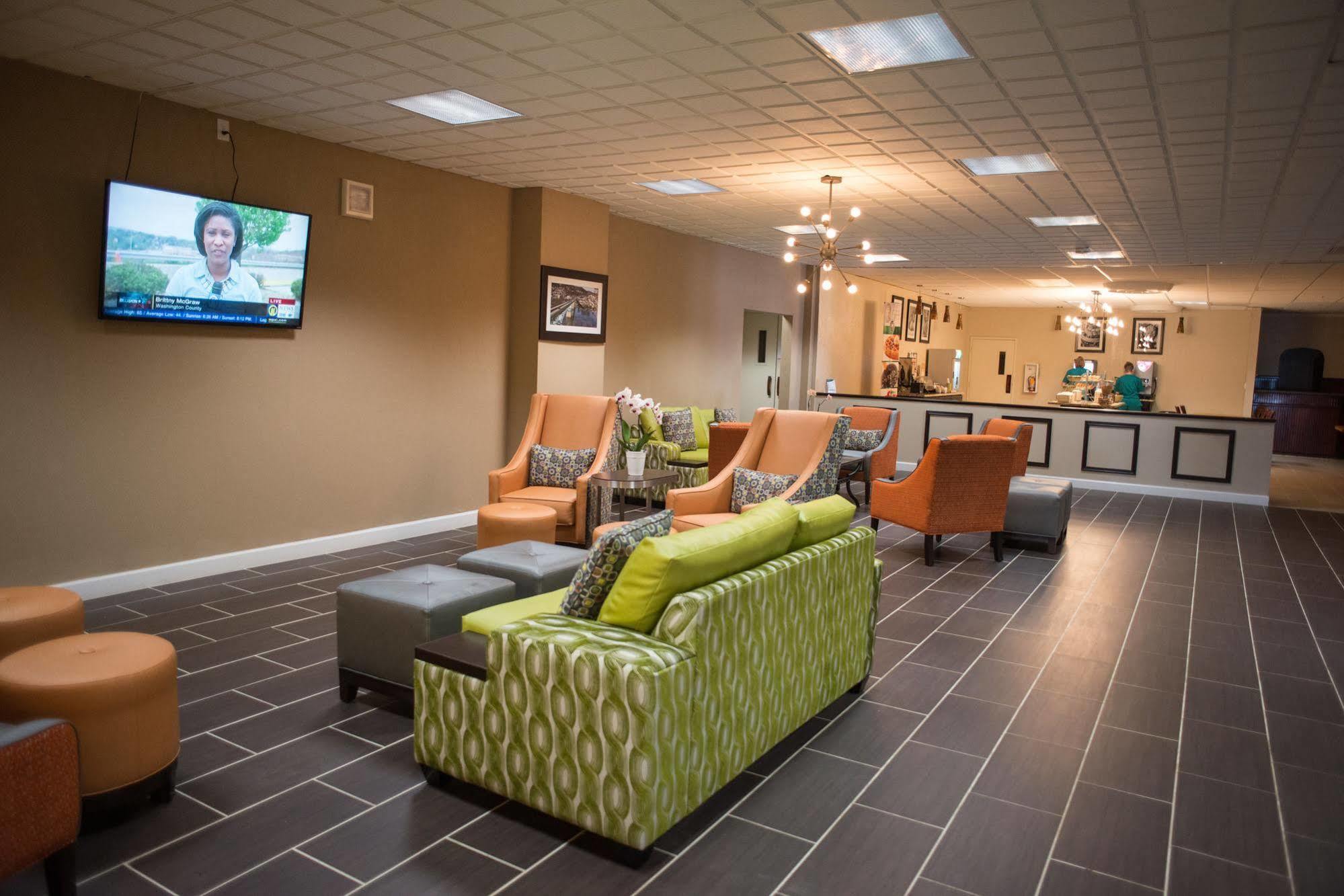 Quality Inn New Kensington Eksteriør bilde